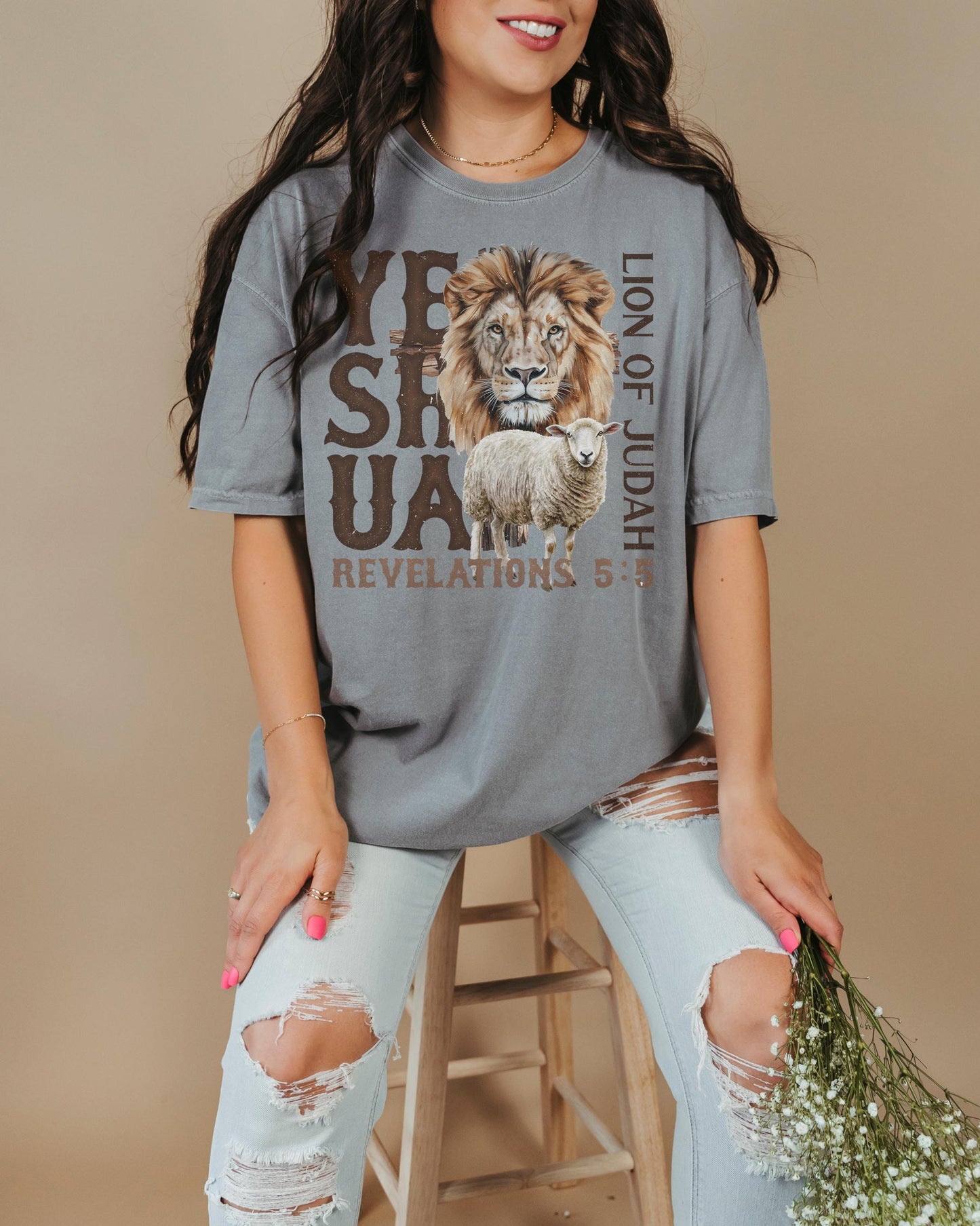 Yeshua Lion of Judah Shirt, Christian Graphic Tee, Revelation 5:5 Bible Verse Shirt, Jesus Tee, Faith-Based Oversized Shirt, Lamb of God Tee