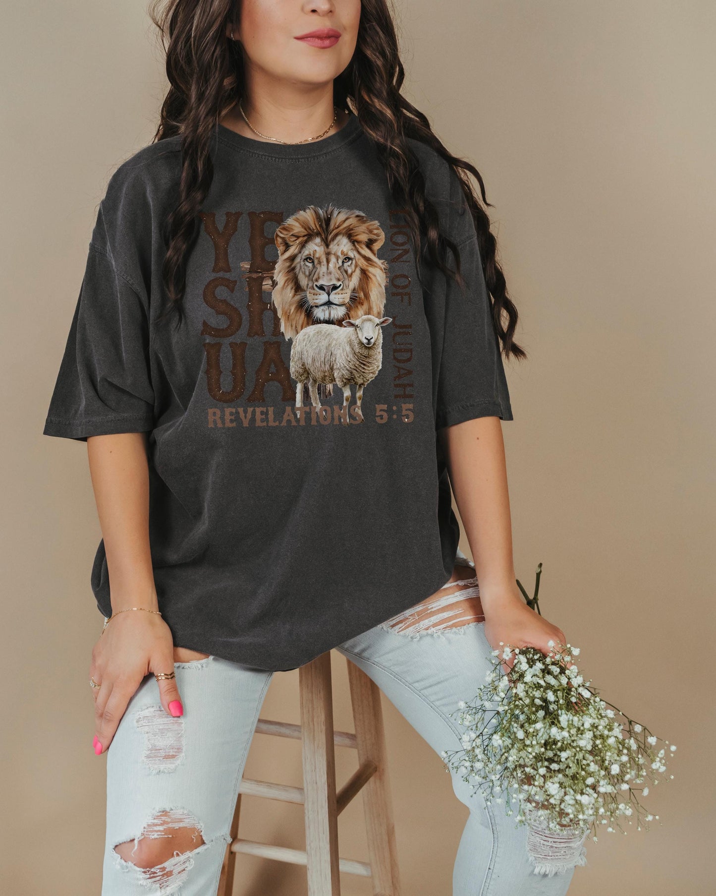 Yeshua Lion of Judah Shirt, Christian Graphic Tee, Revelation 5:5 Bible Verse Shirt, Jesus Tee, Faith-Based Oversized Shirt, Lamb of God Tee