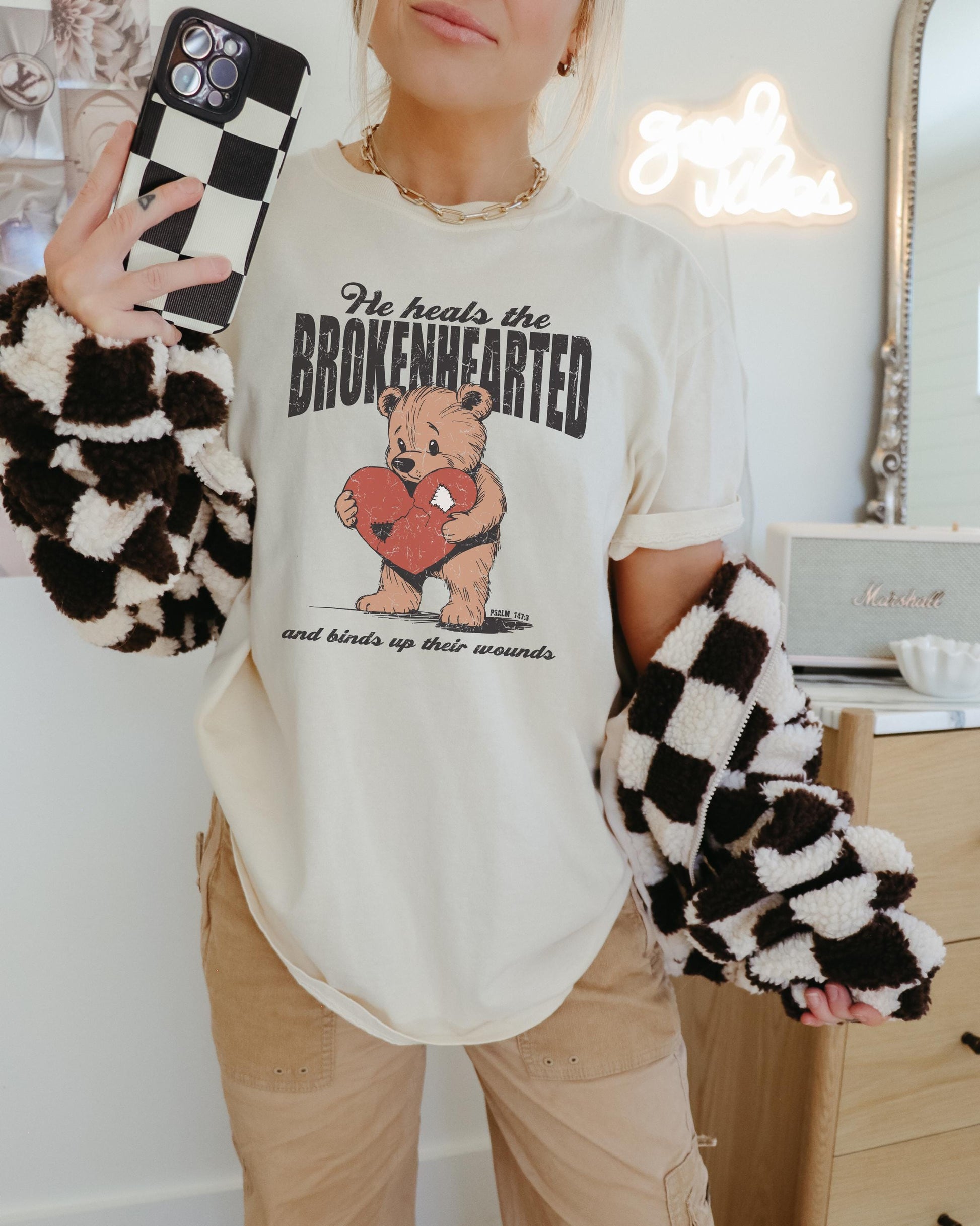 He Heals the Brokenhearted Tee: Christian Bible Verse Graphic T-Shirt